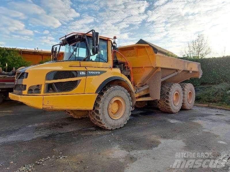 Volvo A30G Шарнирно-сочленённые самосвалы