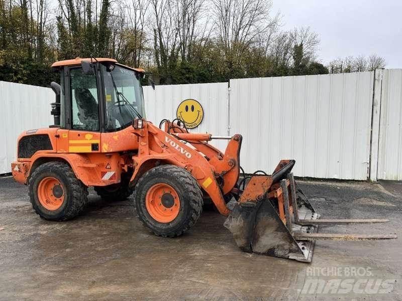 Volvo L30G Фронтальные погрузчики