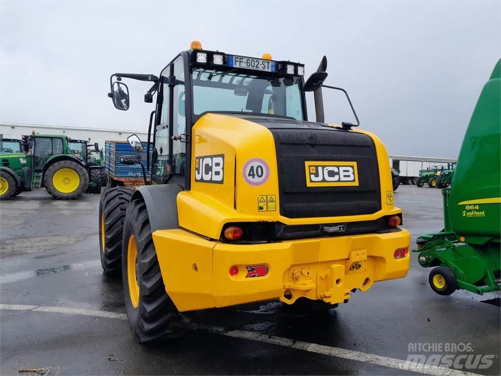 JCB TM420 Сельскохозяйственные телескопические погрузчики