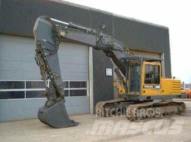 Åkerman EC230B Гусеничные экскаваторы