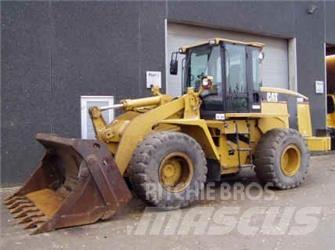 CAT 938G Фронтальные погрузчики