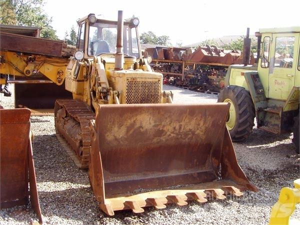 CAT 955L Гусеничные фронтальные погрузчики