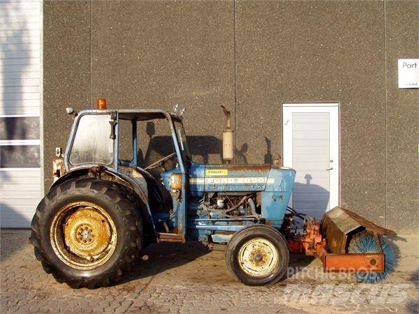 Ford 2000 Трактора