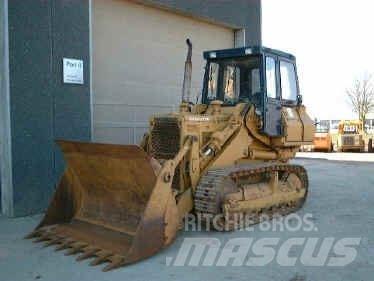 Komatsu D53S Гусеничные фронтальные погрузчики
