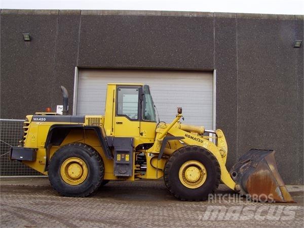Komatsu WA420-3H Фронтальные погрузчики