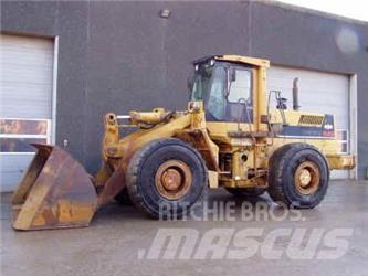 Komatsu WA450-1 Фронтальные погрузчики