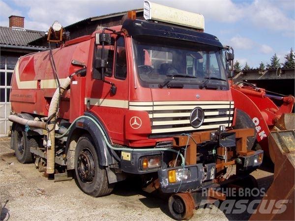 Mercedes-Benz 1824 Специальные грузовики