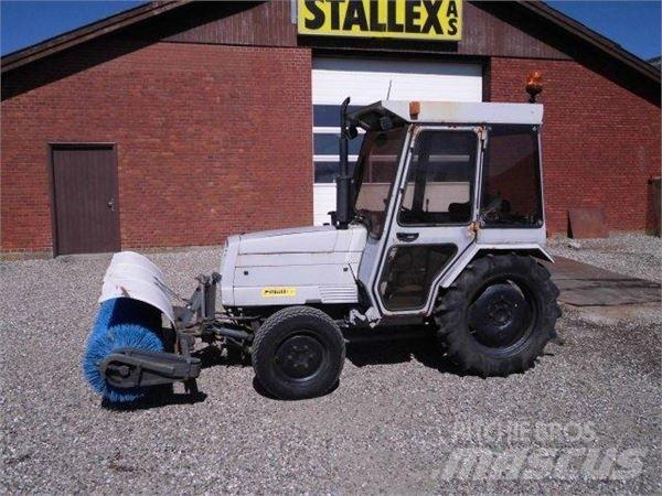 Mitsubishi 280 Трактора