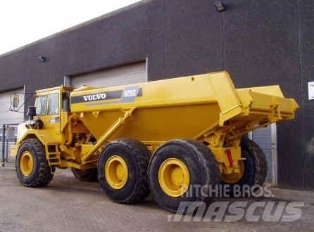 Volvo A25C Шарнирно-сочленённые самосвалы