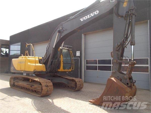 Volvo EC210LC Гусеничные экскаваторы