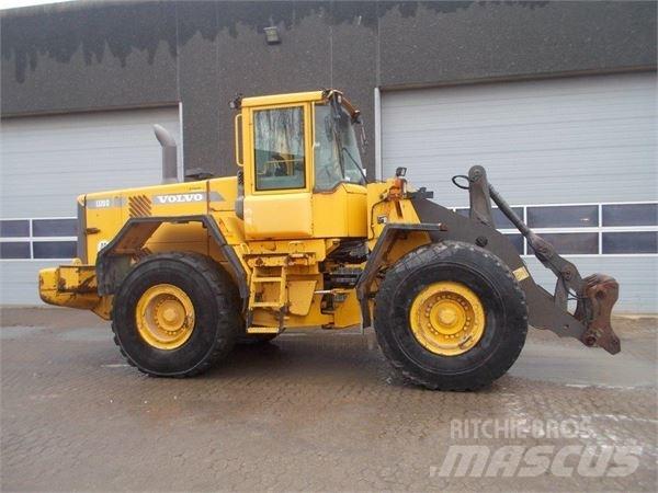 Volvo L120D Фронтальные погрузчики
