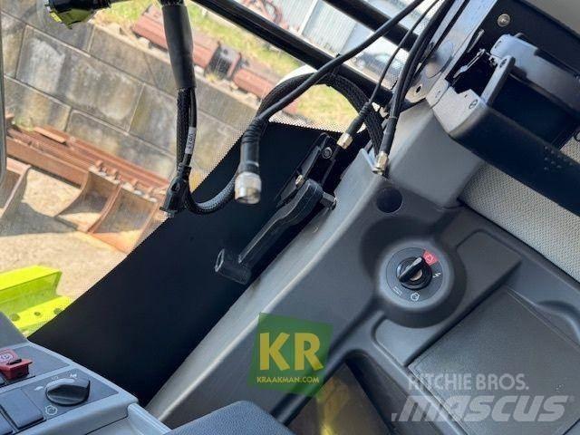 CLAAS LEXION 750 Зерноуборочные комбайны
