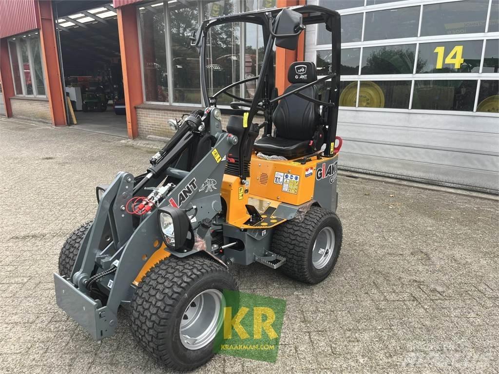GiANT G1200 Трактора с фронтальным погрузчиком