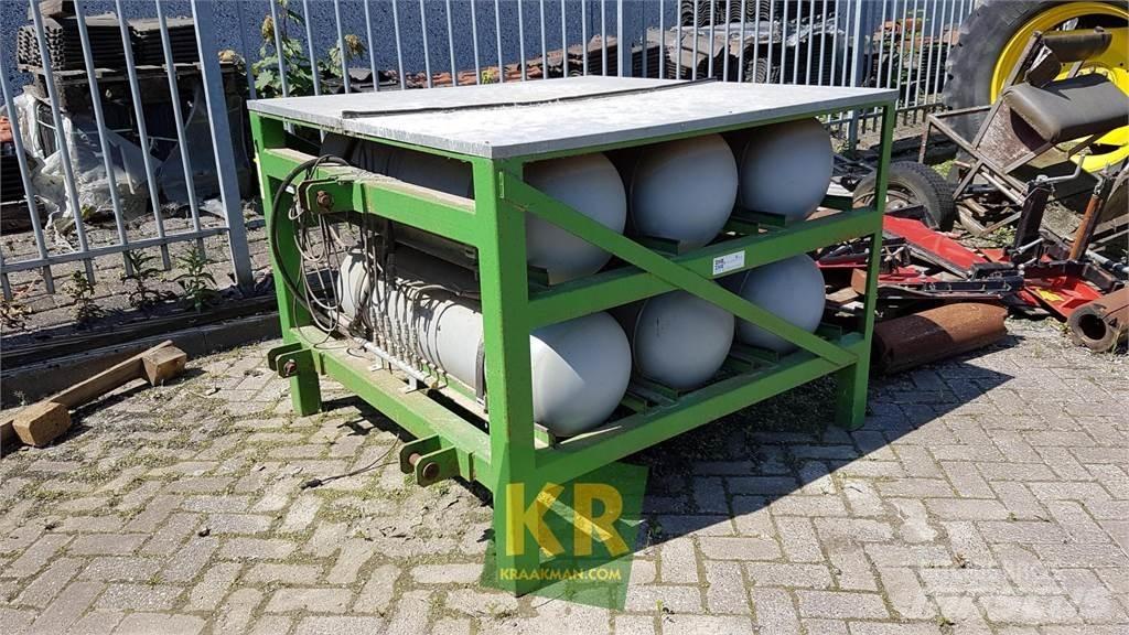 Hoaf 6x 116 liter Сельхозтехника - Другие