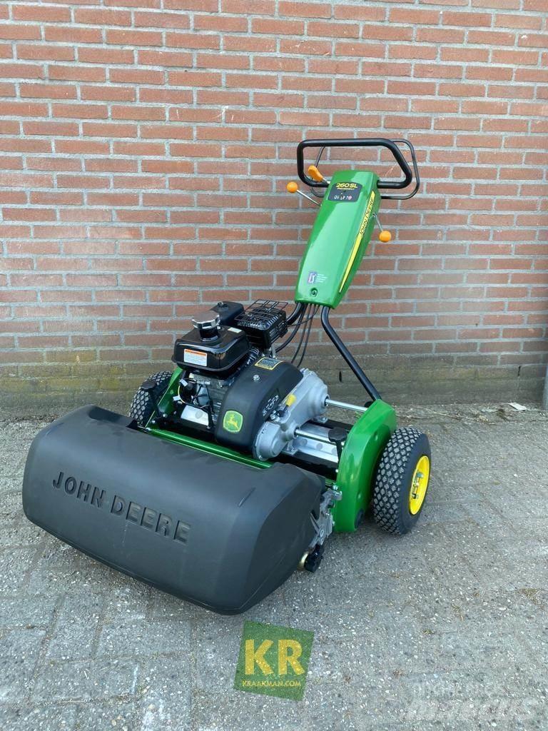 John Deere 260 Газонокосилки