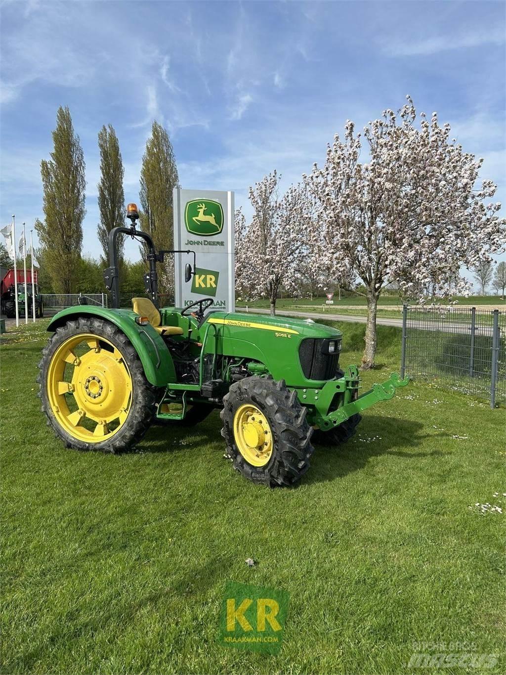 John Deere 5055E Трактора