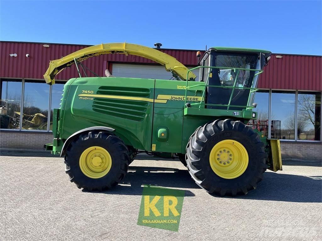 John Deere 7450 Прицепные кормоуборочные комбайны