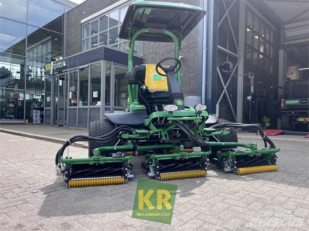 John Deere 8700A Газонокосилки