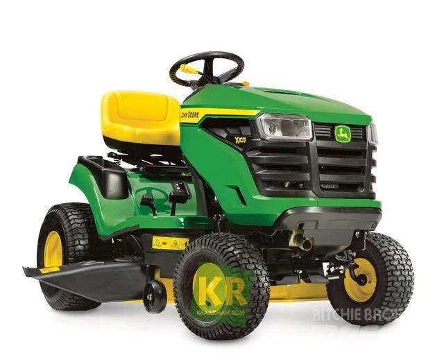 John Deere X107 Самоходные газонокосилки