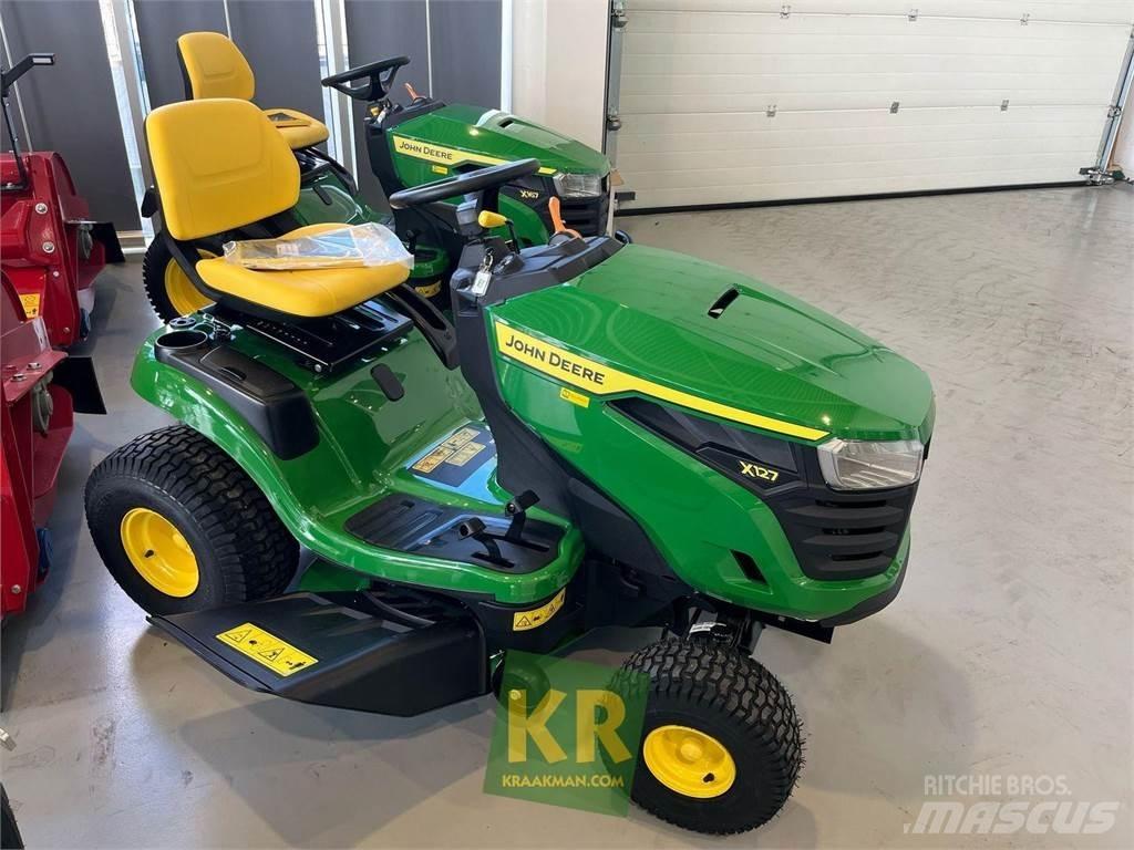 John Deere X127 Самоходные газонокосилки
