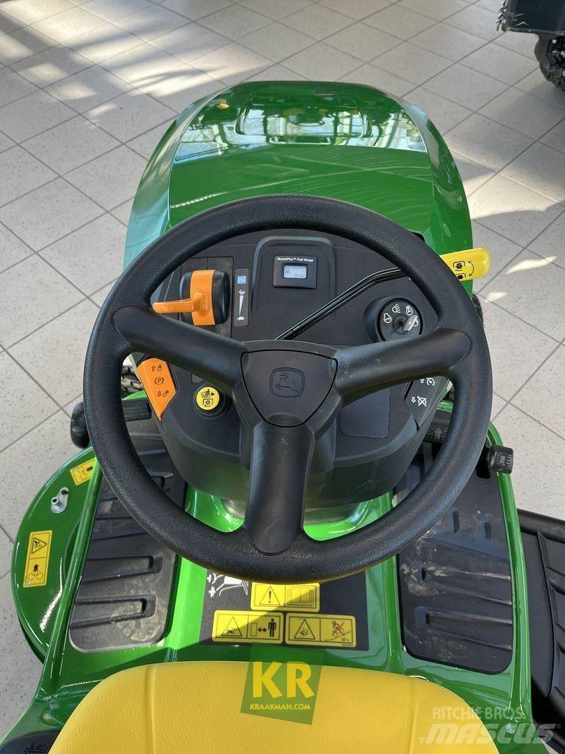 John Deere X127 Самоходные газонокосилки