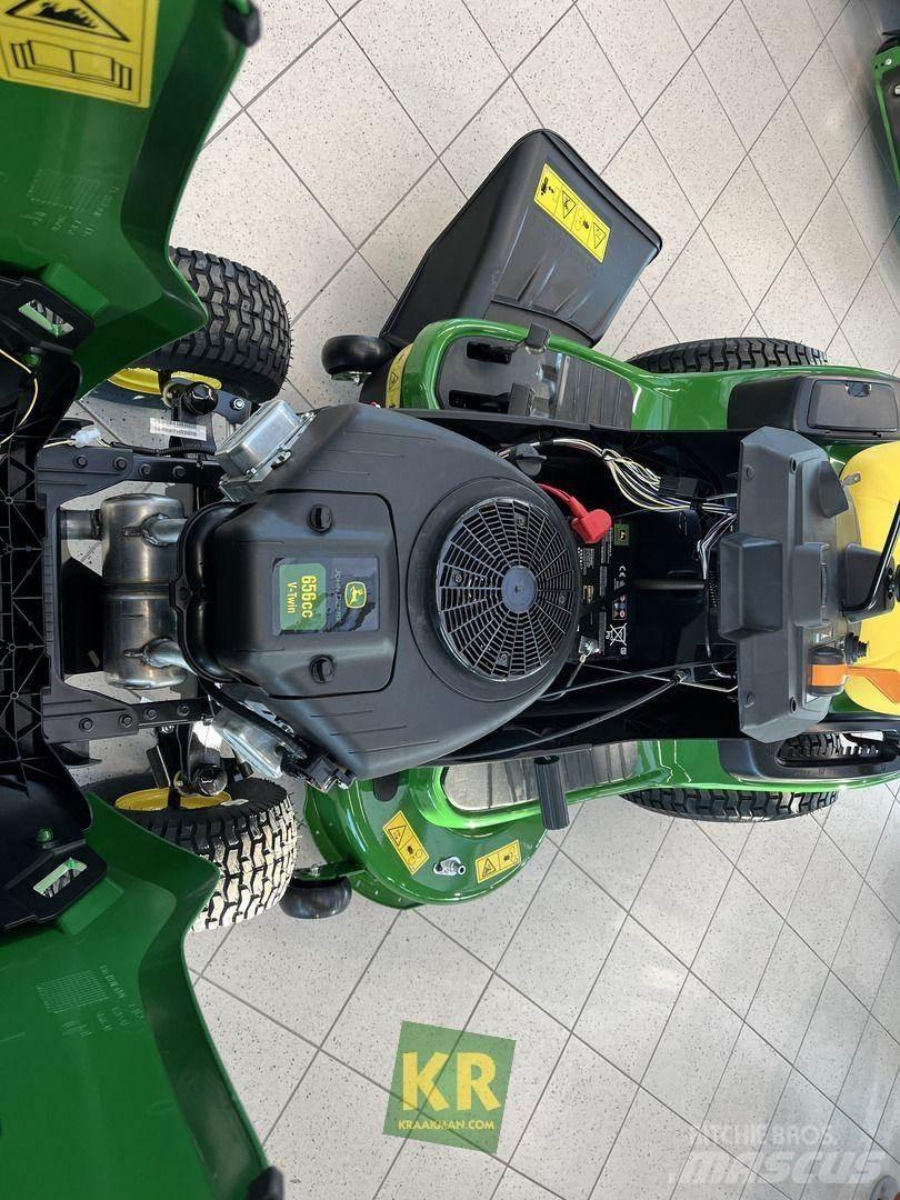 John Deere X127 Самоходные газонокосилки