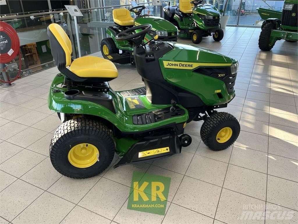 John Deere X127 Самоходные газонокосилки