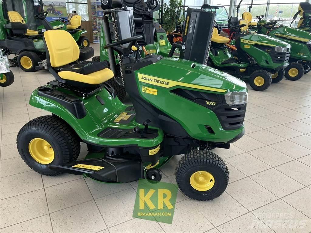 John Deere X127 Самоходные газонокосилки