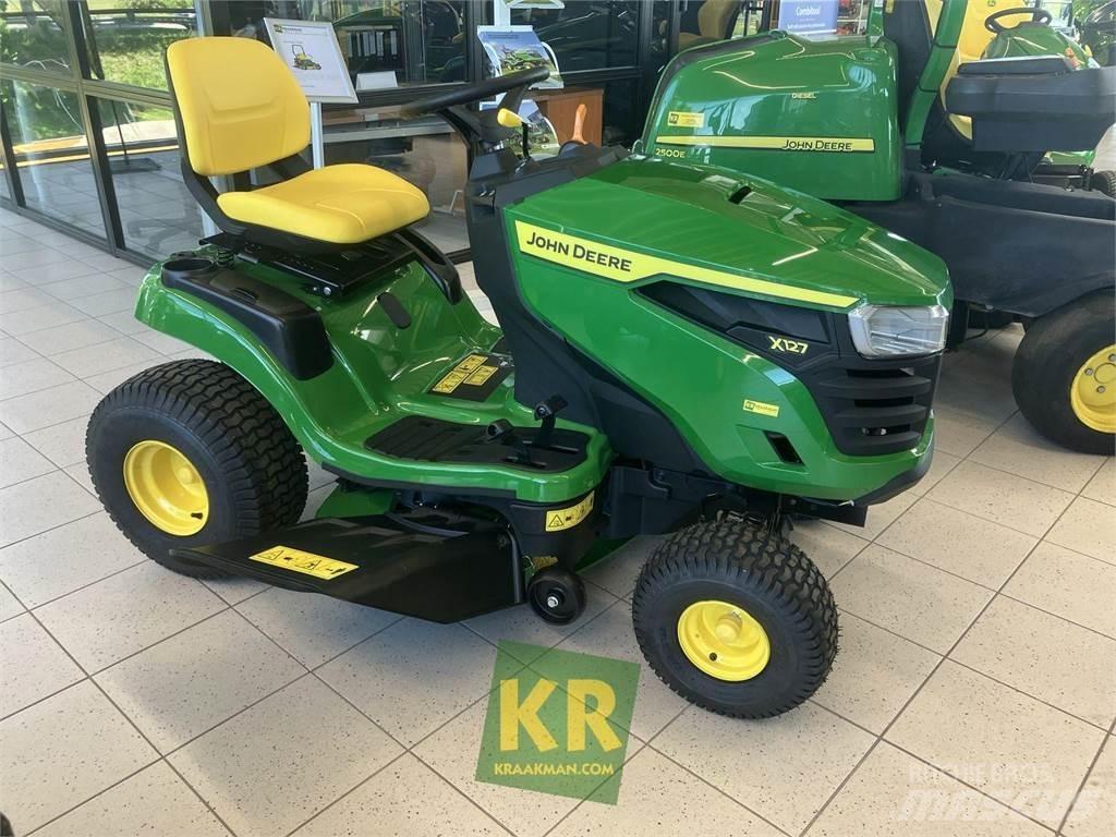 John Deere X127 Самоходные газонокосилки