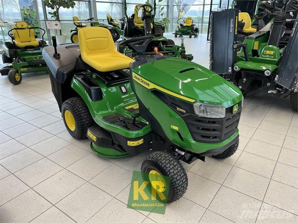 John Deere X147R Самоходные газонокосилки