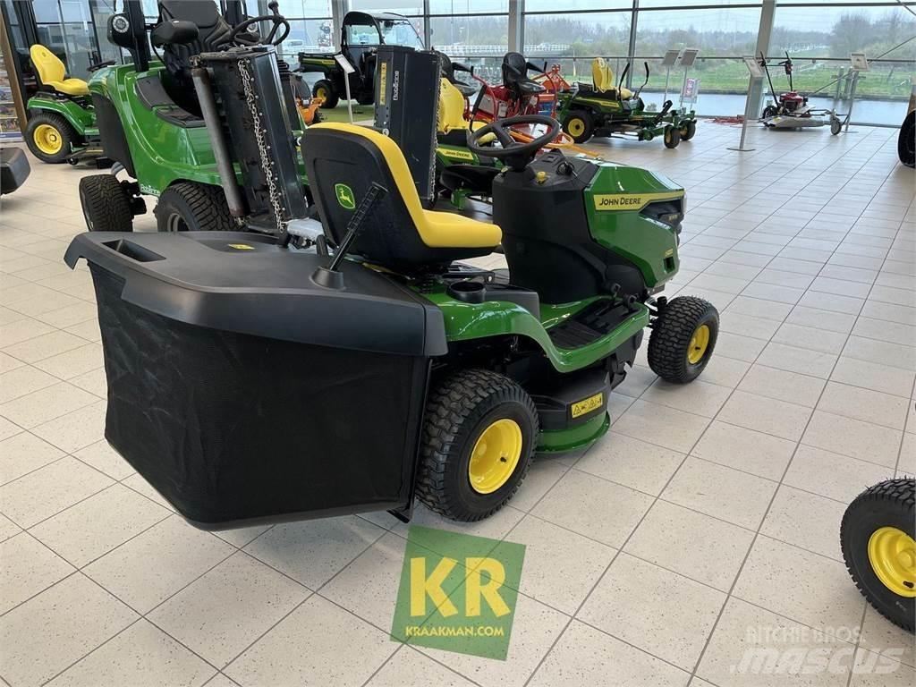 John Deere X147R Самоходные газонокосилки
