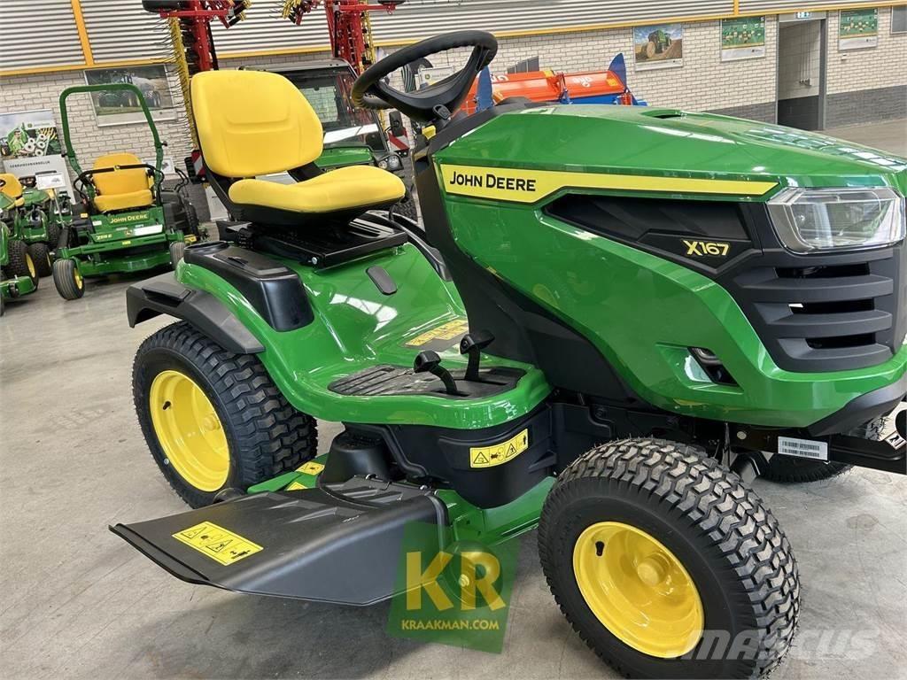 John Deere X167 Самоходные газонокосилки