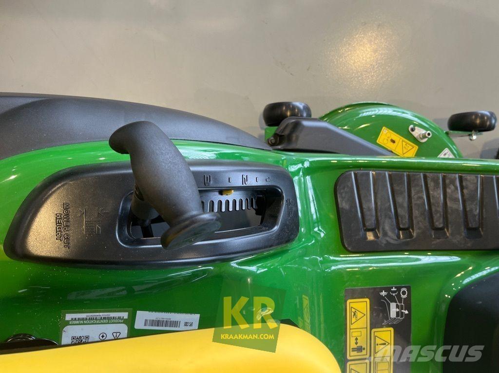 John Deere X167R Самоходные газонокосилки