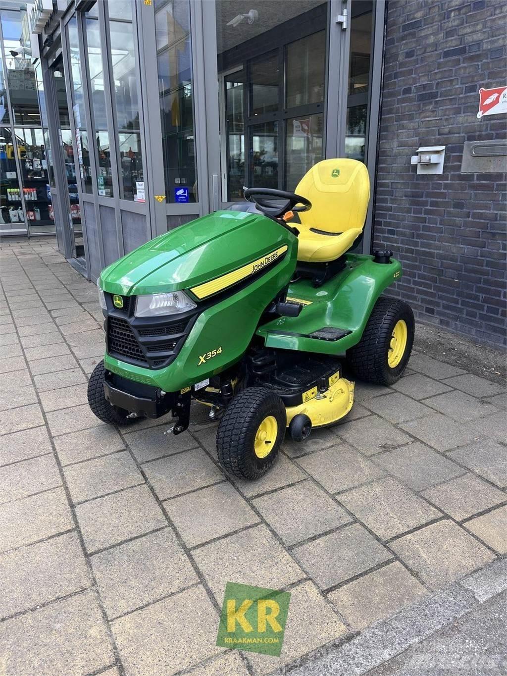 John Deere X354 Самоходные газонокосилки