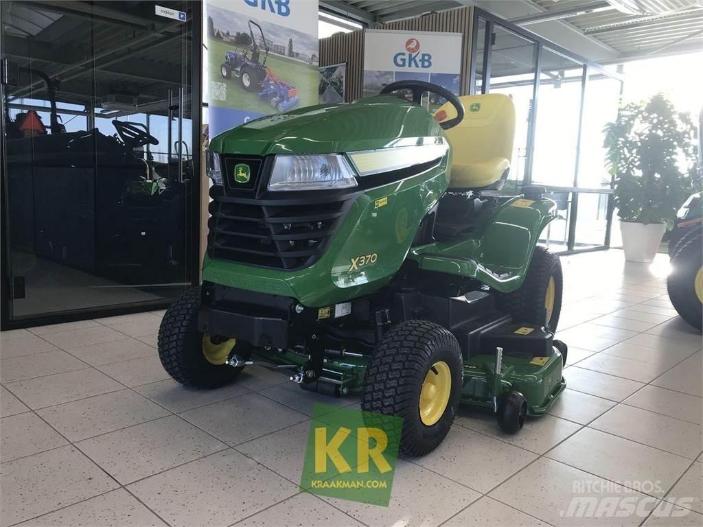 John Deere X370 Самоходные газонокосилки