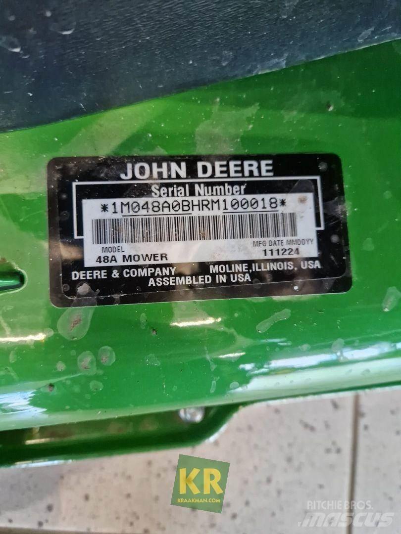 John Deere X370 Самоходные газонокосилки