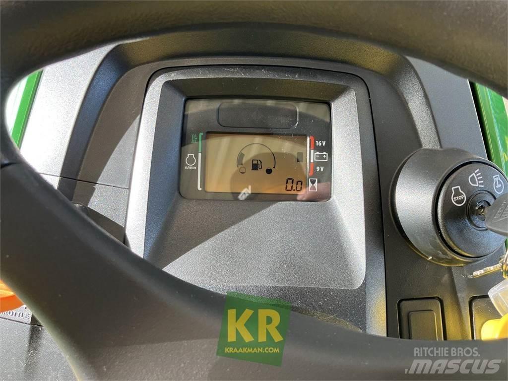 John Deere X590 Самоходные газонокосилки