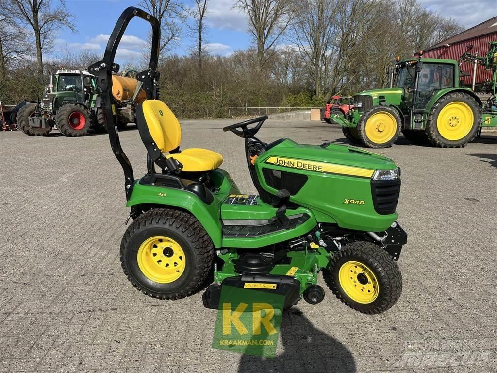 John Deere X948 Самоходные газонокосилки
