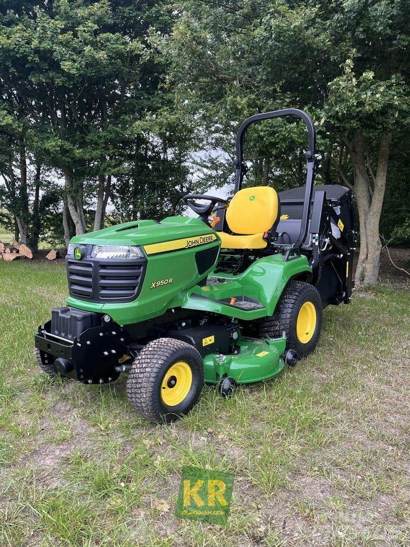 John Deere X950R Самоходные газонокосилки