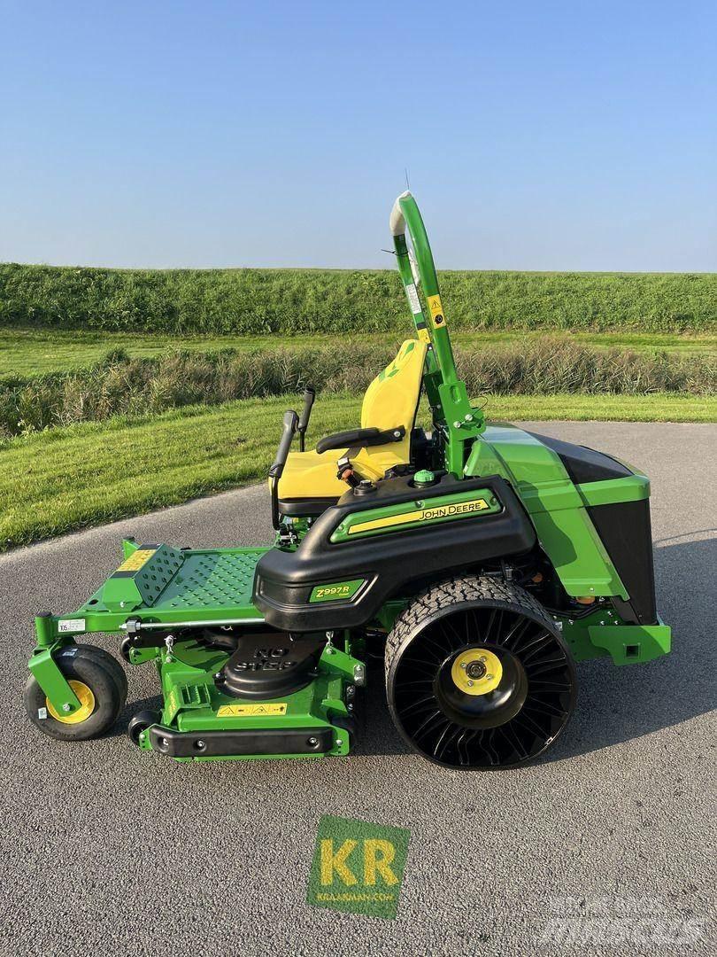 John Deere Z997R Самоходные газонокосилки