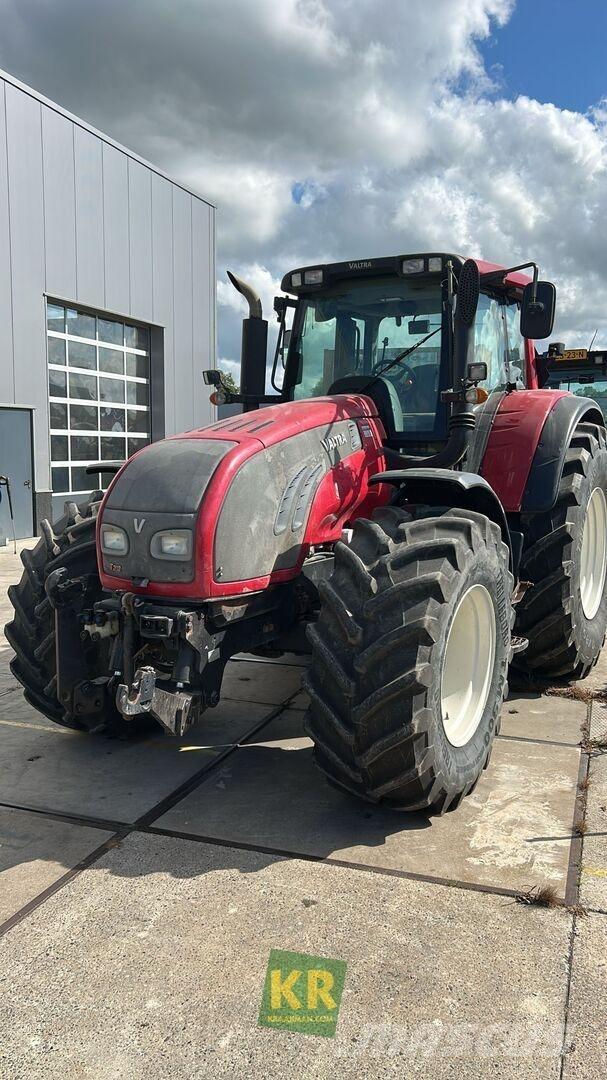 Valtra Overig Трактора
