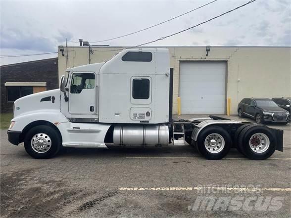 Kenworth T660 Седельные тягачи