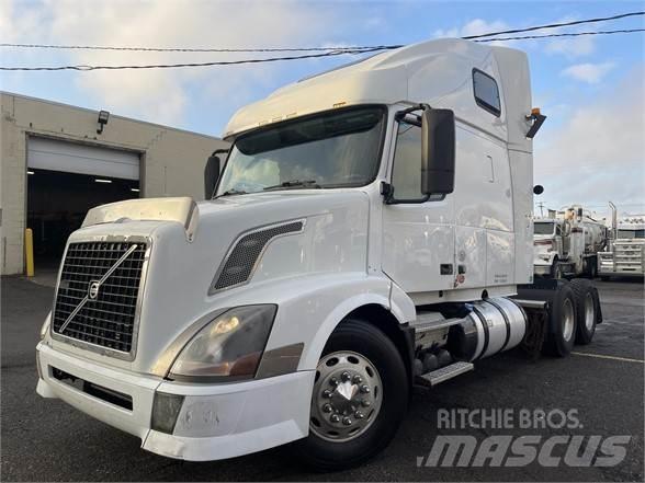 Volvo VNL64T670 Седельные тягачи