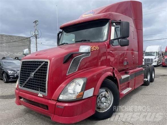 Volvo VNL64T730 Седельные тягачи