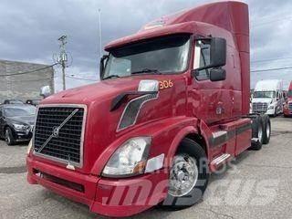 Volvo VNL64T730 Седельные тягачи