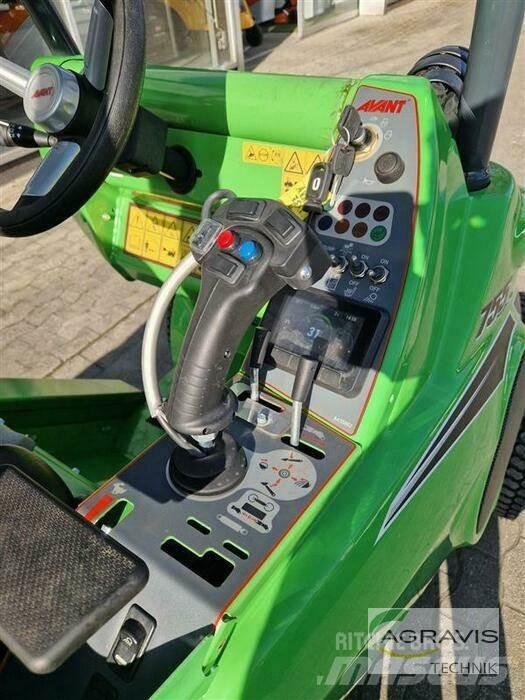 Avant 755I Фронтальные погрузчики