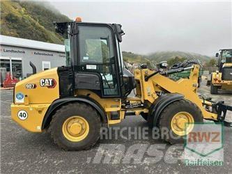 CAT 907 Фронтальные погрузчики