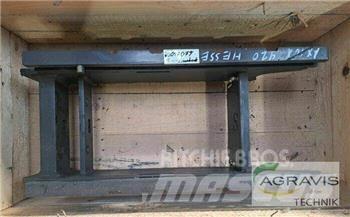 CLAAS ANHÄNGEBOCK Оборудование для животноводческих ферм