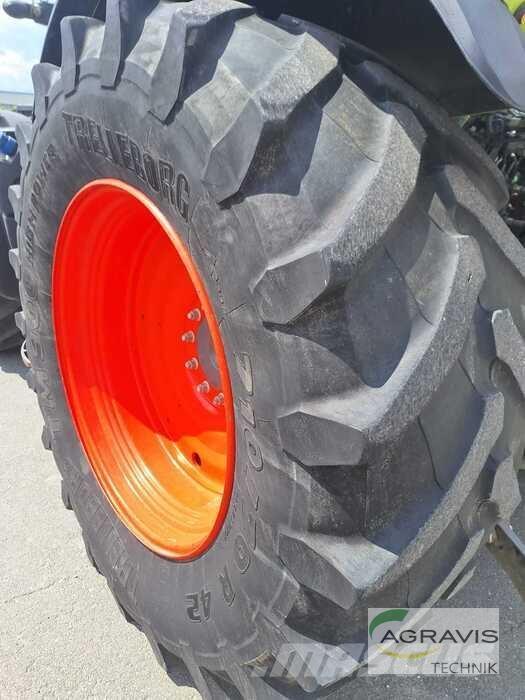 CLAAS AXION 870 Трактора