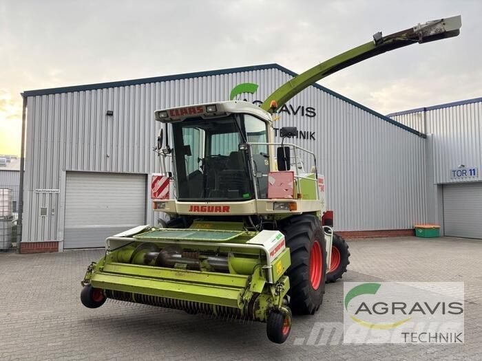 CLAAS JAGUAR 840 Самоходные кормоуборочные комбайны